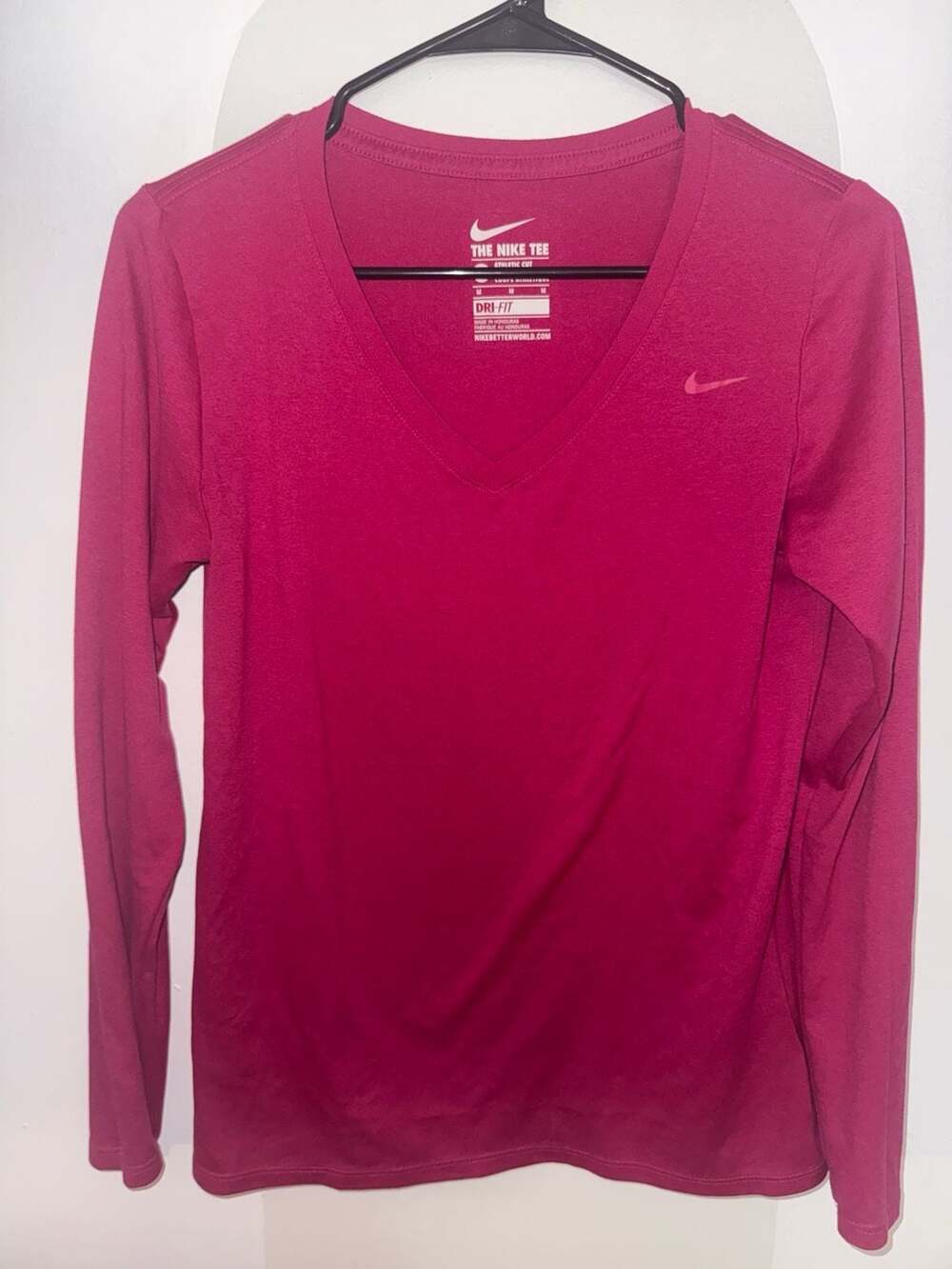 Nike Women's The Nike Tee Long Sleeve V-Neck